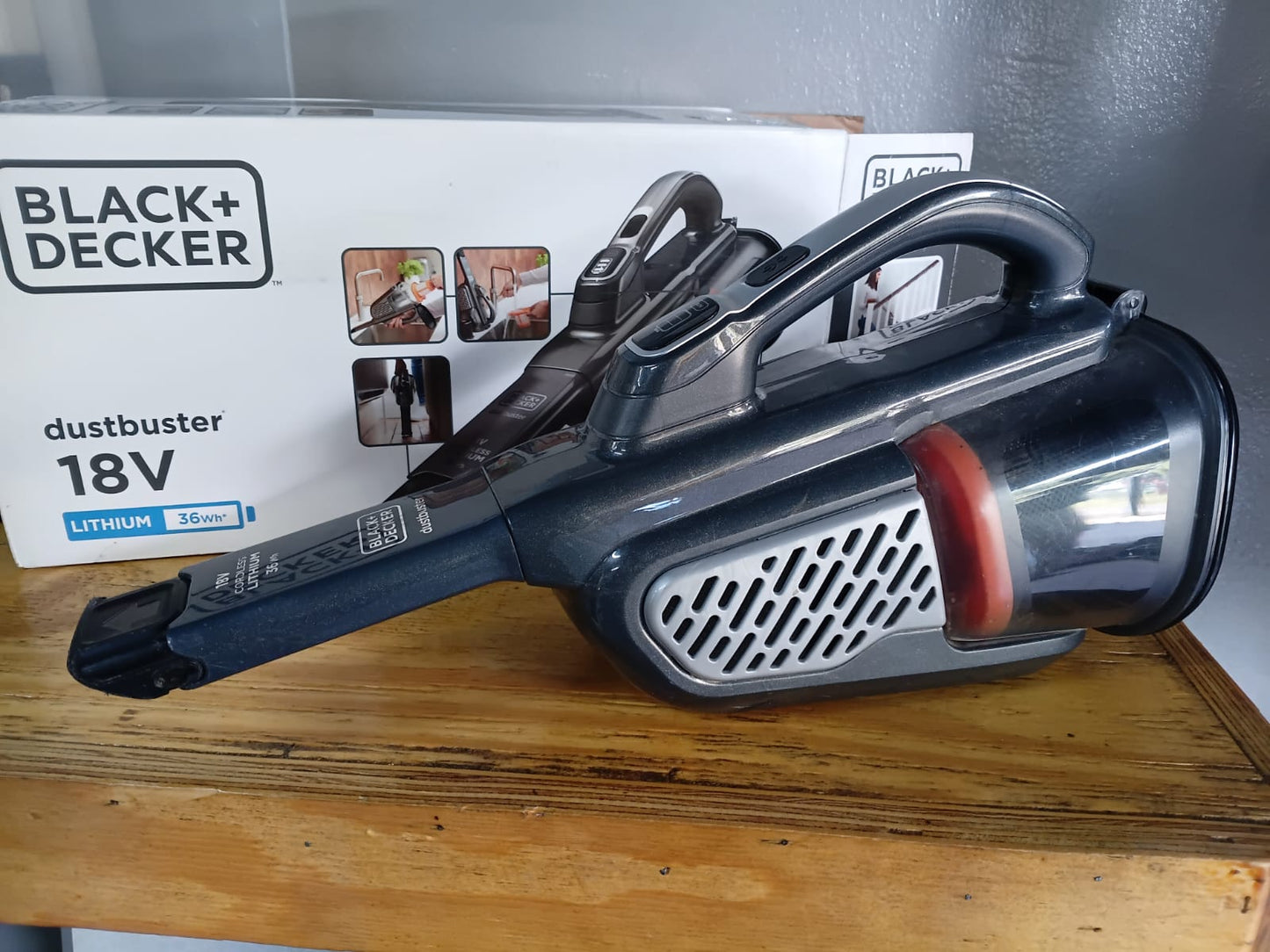 BLACK+DECKER Dustbuster 18V Cordless Handheld Vacuum (Lithium 36Wh)