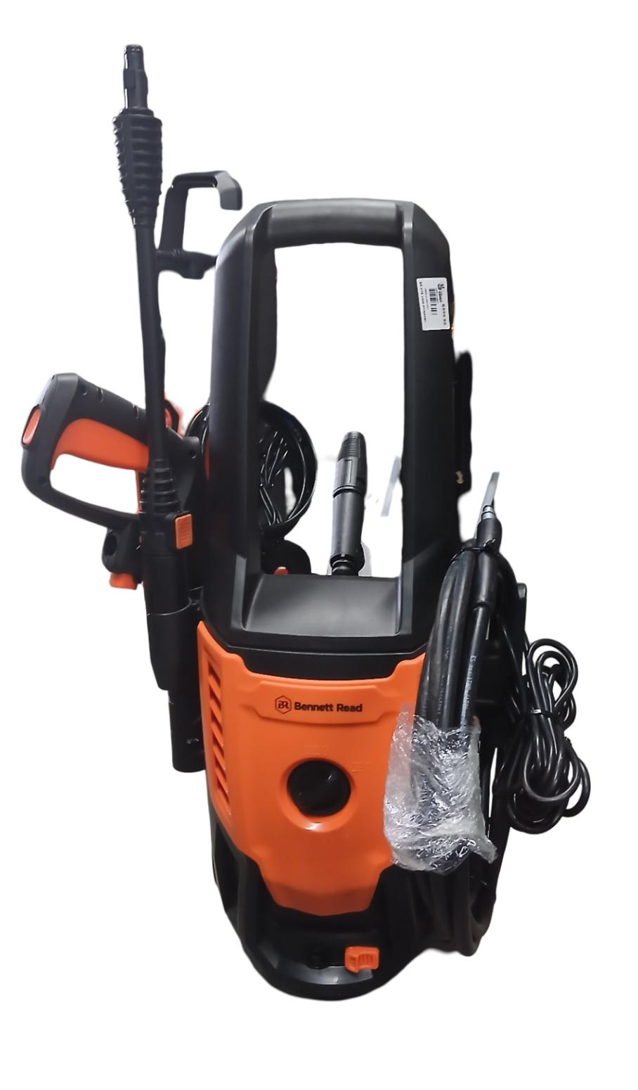 Bennett Read Dynamic XTR 1400 high-pressure washer.