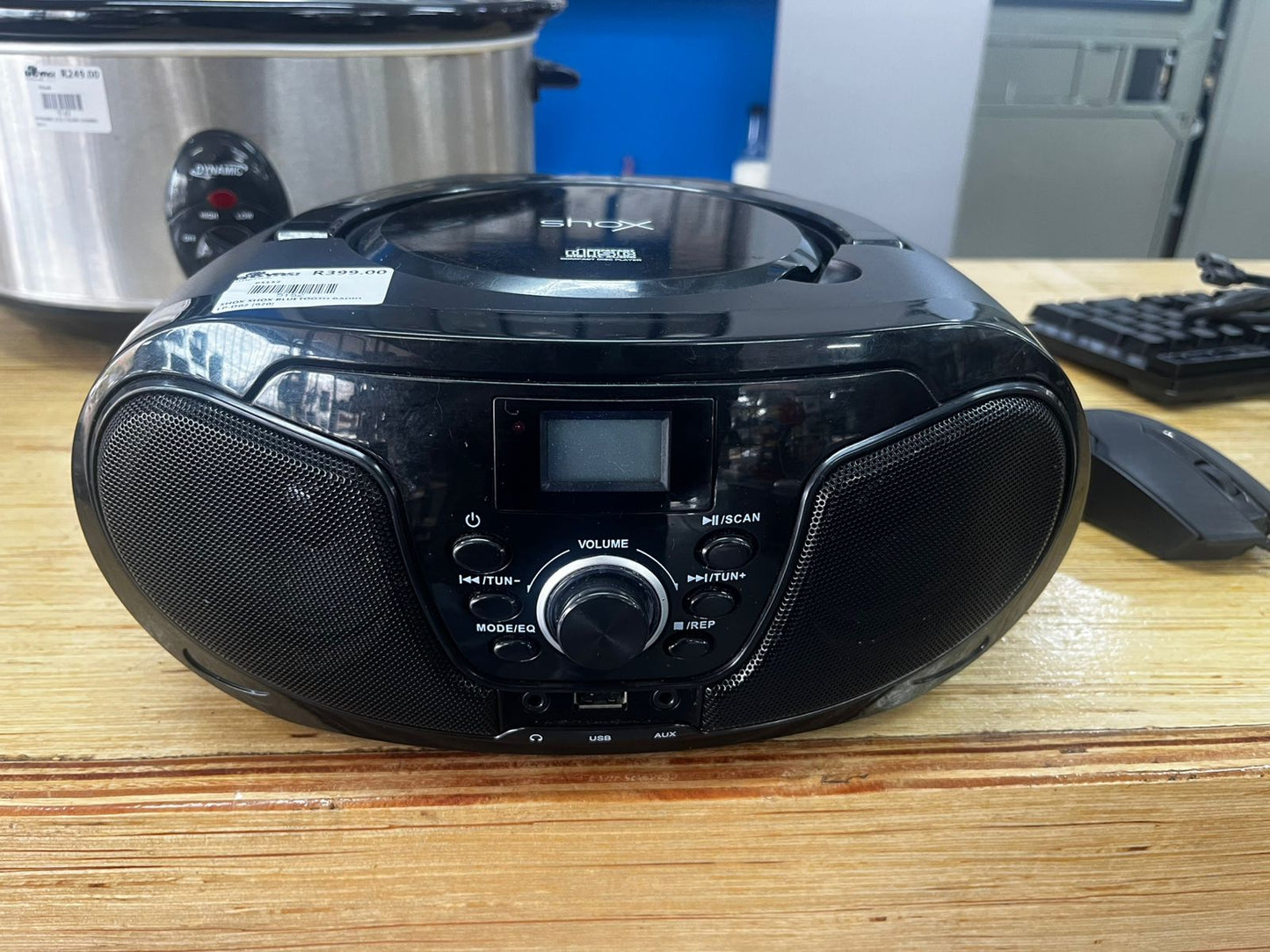 Shox radio