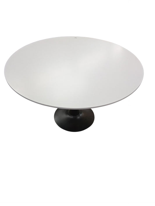 George and Mason Tulip Dining Table
