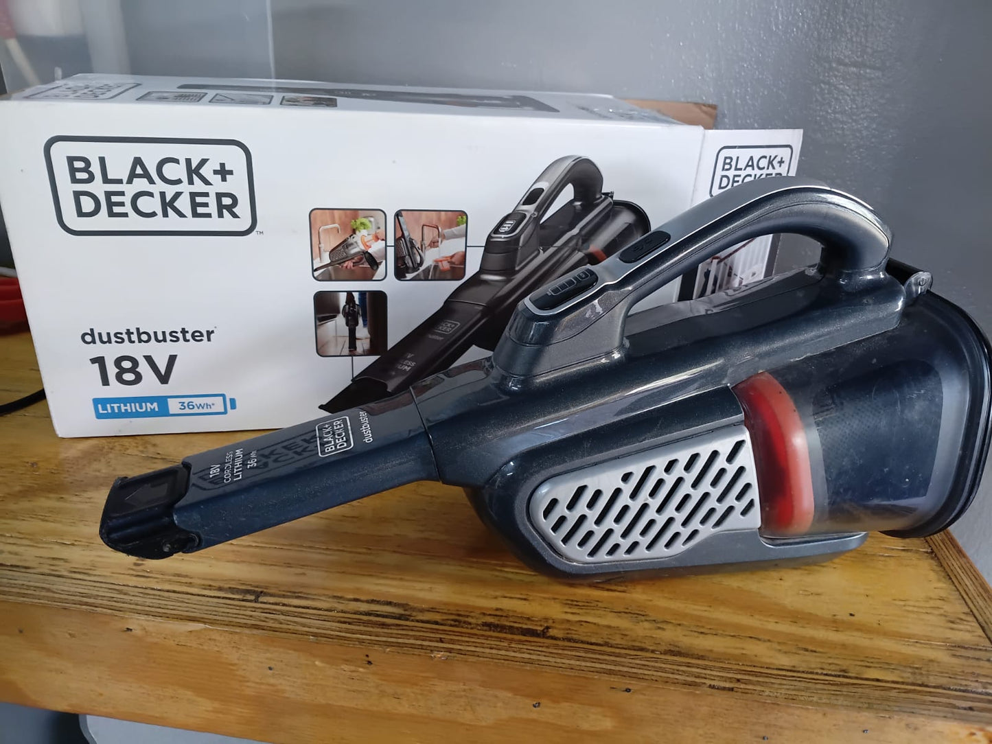 BLACK+DECKER Dustbuster 18V Cordless Handheld Vacuum (Lithium 36Wh)