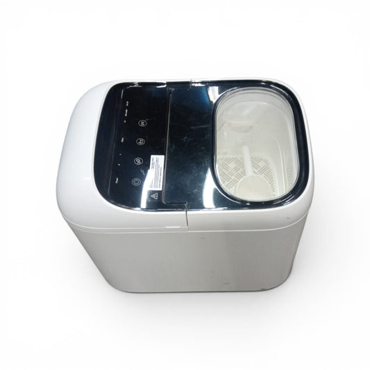 SnowMaster Ice Maker