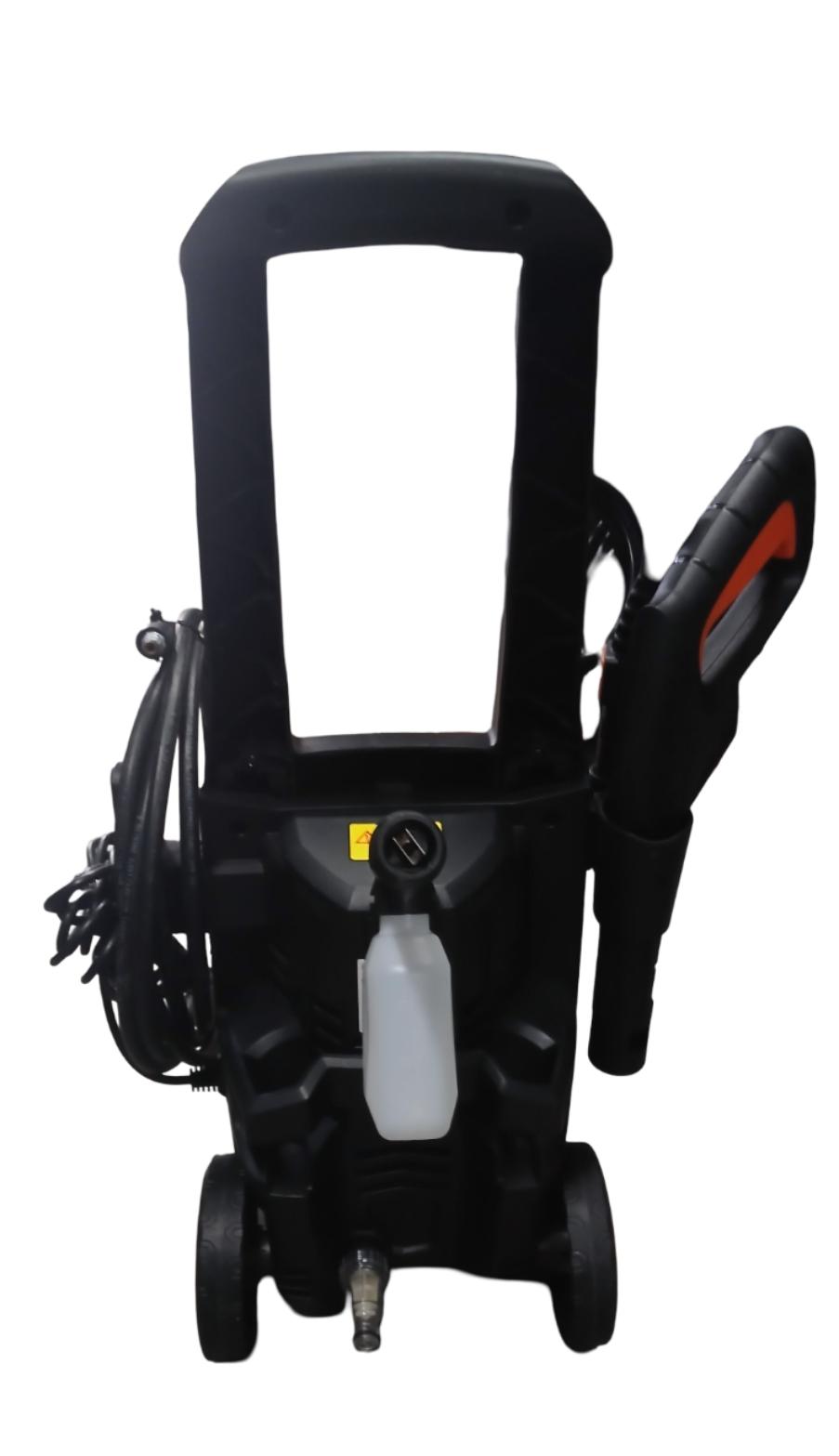 Bennett Read Dynamic XTR 1400 high-pressure washer.