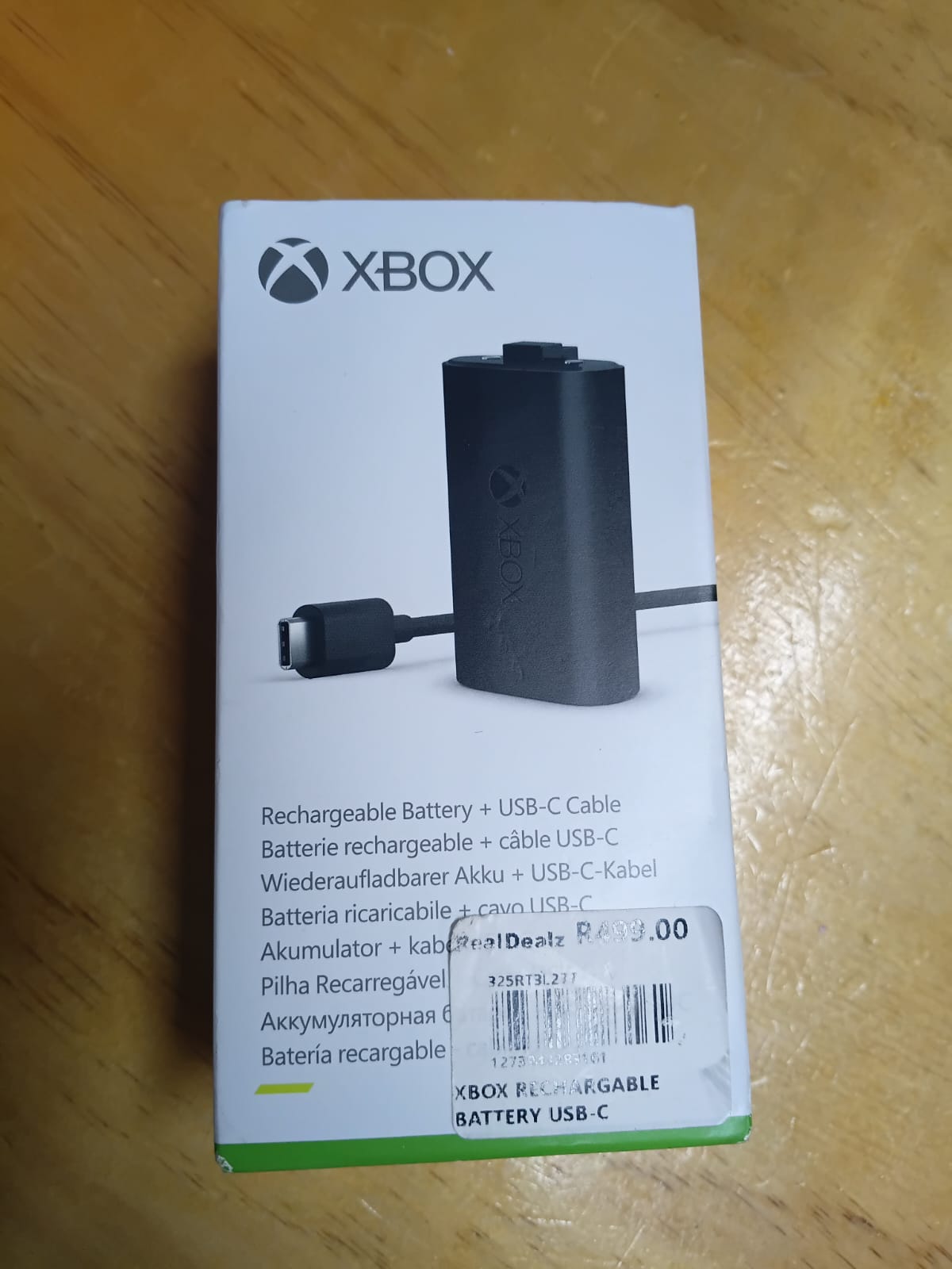 XBOX RECHARGEABLE BATTERY + USB-C CABLE