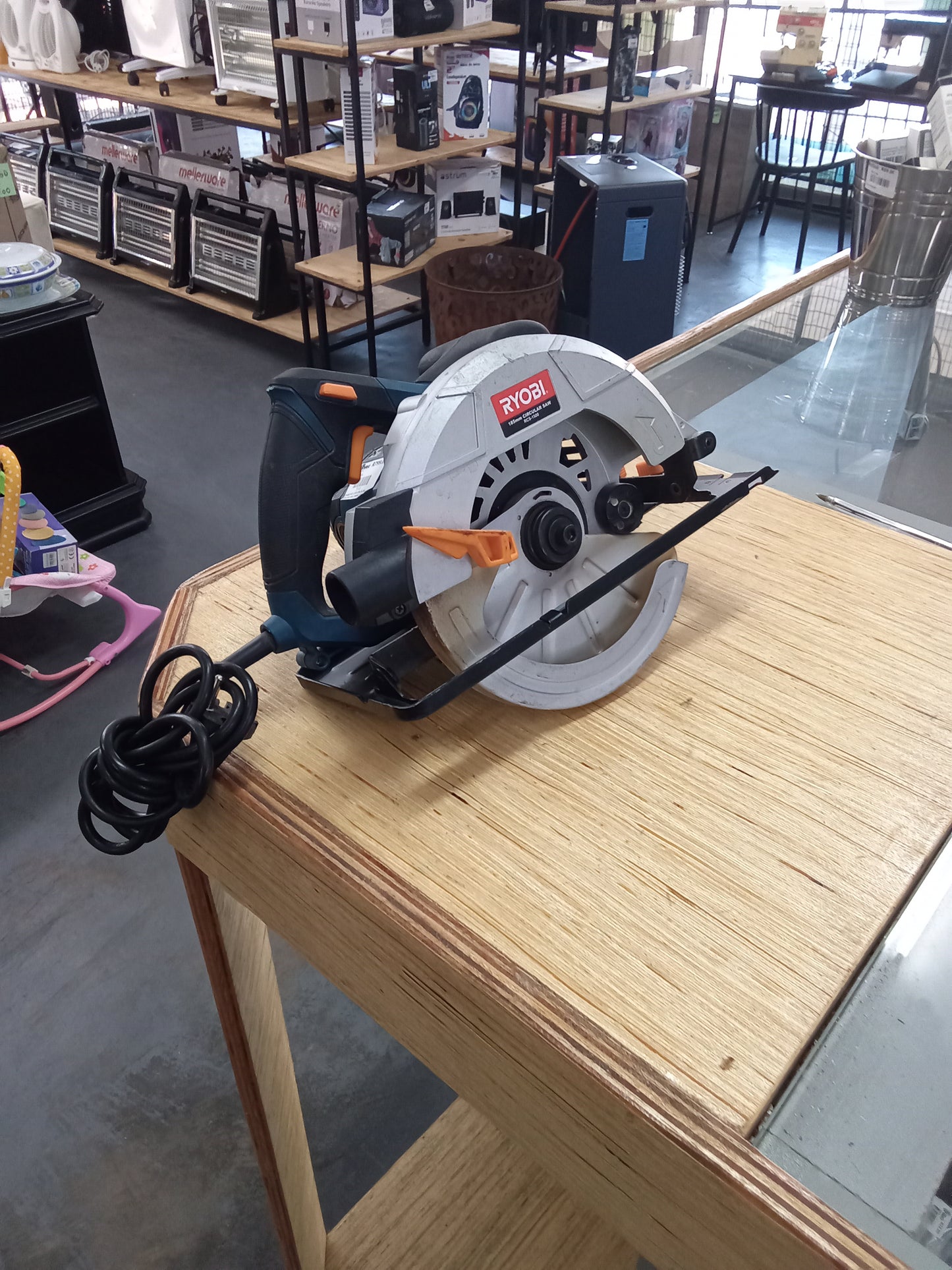 Ryobi circular saw RCS-1500