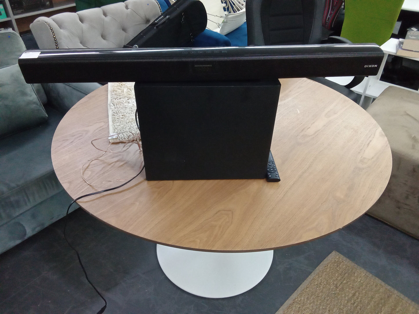 Dixon Soundbar Speak