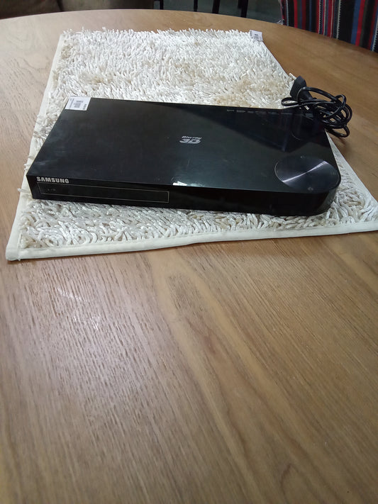 Samsung BD-F5500 3D Blu-Ray player