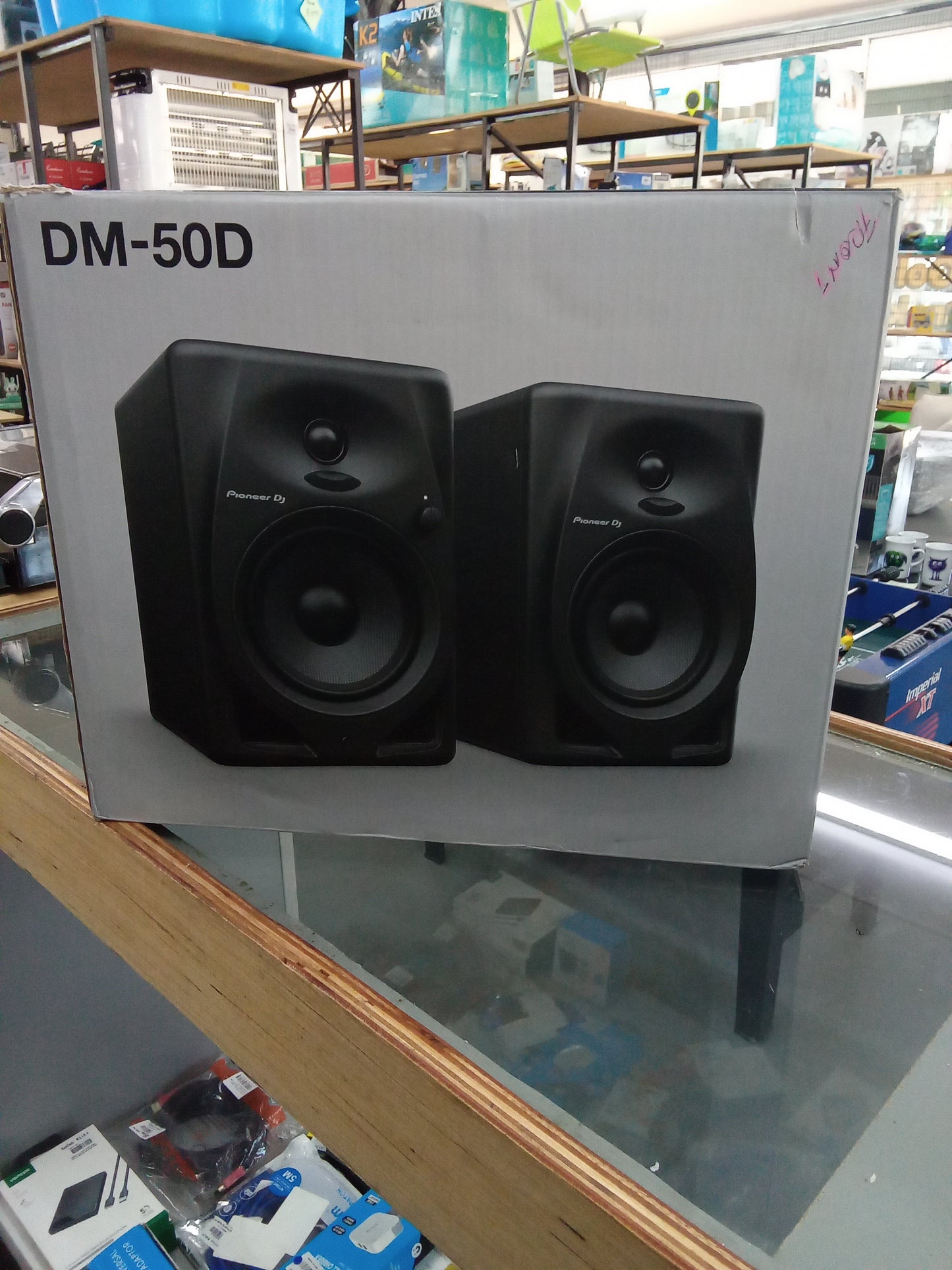 Desktop monitor system