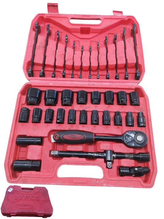 37 Piece Socket Wrench Set